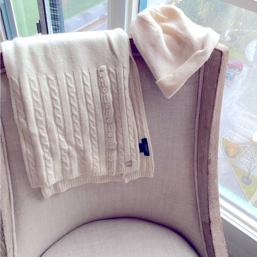 Chaps scarf and Gap toqué in light cream